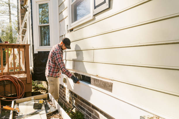 Trusted Emergency Siding Repair service in Freeport, FL - Creative Siding